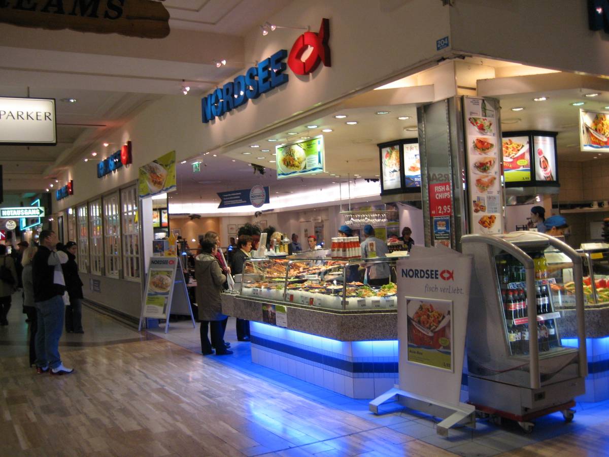 Nordsee SCS: Fischrestaurant mit frischen Meeresfrüchten und Fischspezialitäten im Einkaufszentrum.